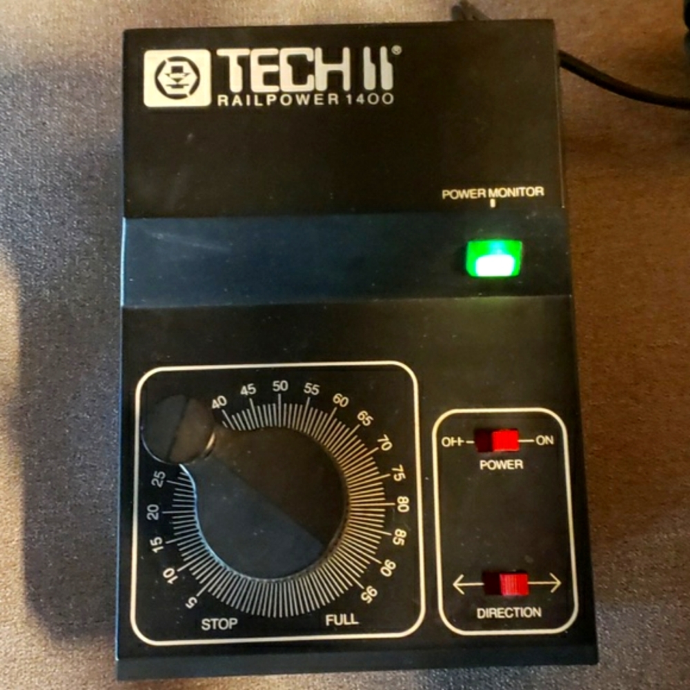 MRC - TECH II RailPower 1400 Proportional Railroad Master Tracking Control - VTG - Picture 10 of 10